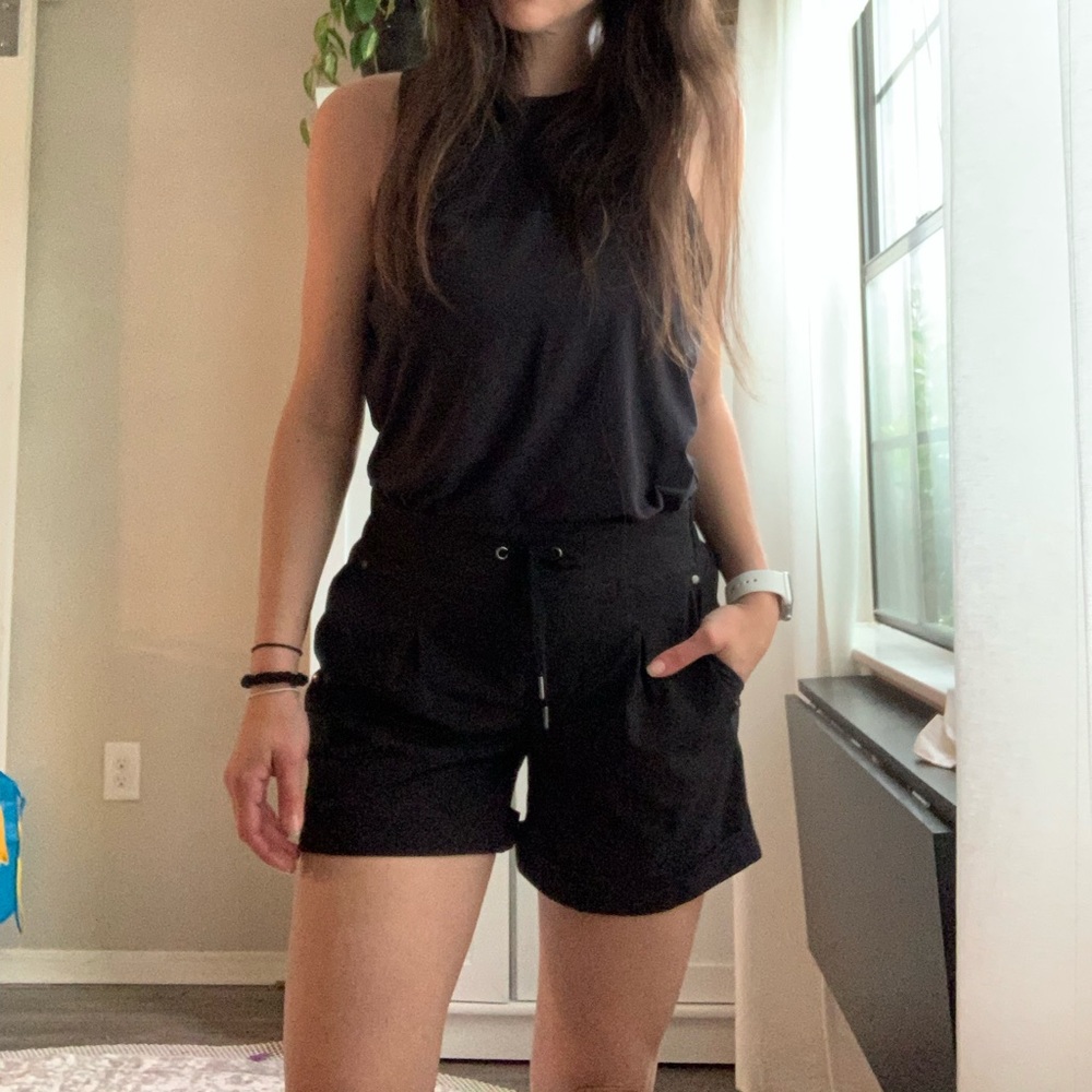 💙 2 for $10 High Waist Athletic Shorts w/Pockets